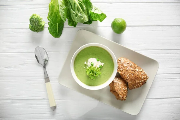 Frische Grünkohlsuppe — Stockfoto