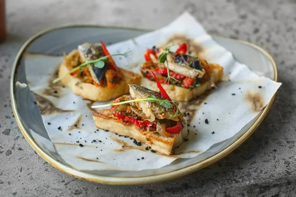 Balık fileto ile lezzetli molletes 