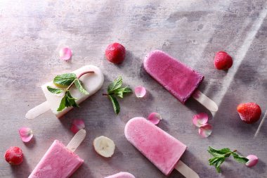 Lezzetli yoğurt dondurma 