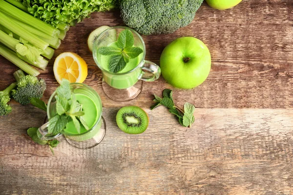 Yeşil sağlıklı meyve suları