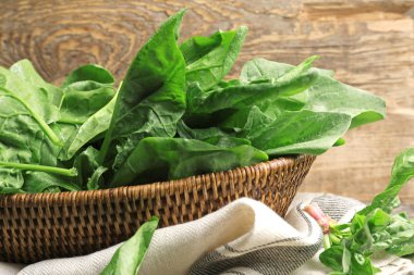 taze ıspanak yaprakları