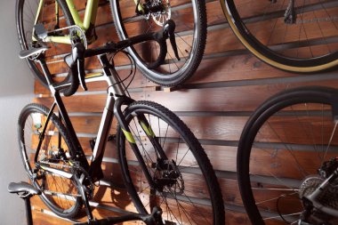 Yeni Bisiklet dükkanı ile stand