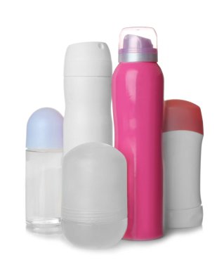 Beyaz arka plan üzerinde kadın deodorantlar