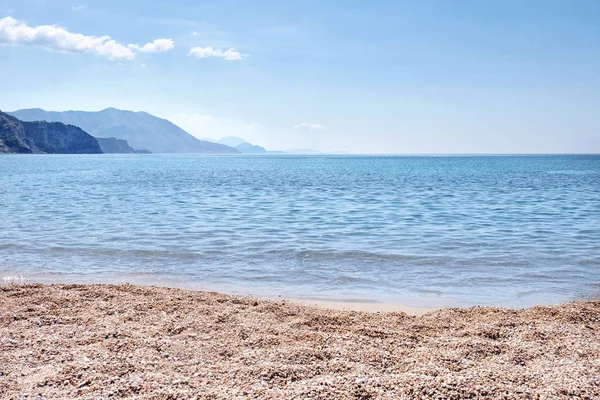 Urocza seascape chmury na niebie — Zdjęcie stockowe