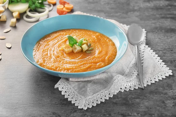 Lezzetli havuç çorbası