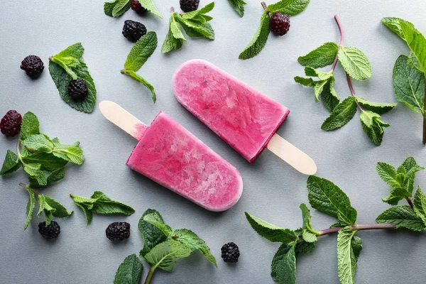 Lezzetli yoğurt dondurma 