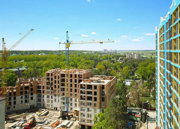 Moderne bouwplaats op zonnige dag — Stockfoto