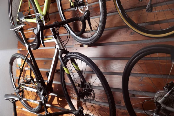 Yeni Bisiklet dükkanı ile stand