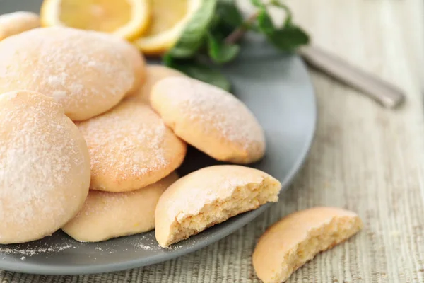 Домашнее лимонное печенье — стоковое фото