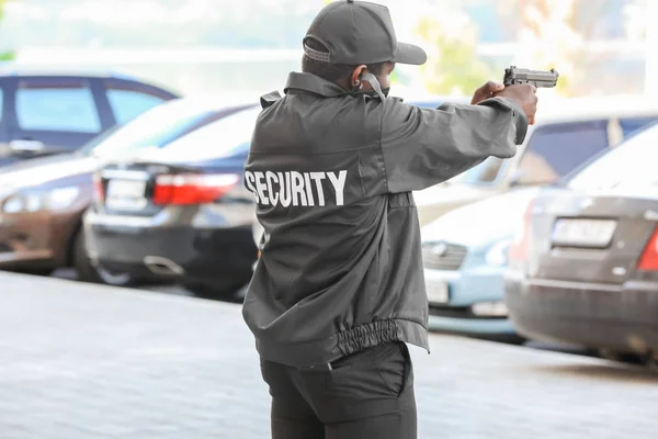 Guarda de segurança masculina — Fotografia de Stock