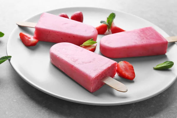 Sabroso helado de yogur — Foto de Stock