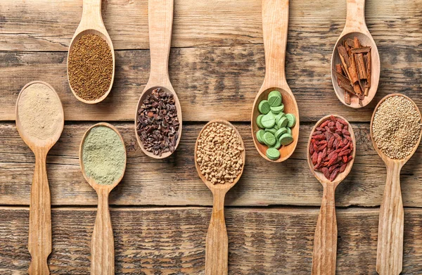 Zusammensetzung mit einem Sortiment von Superfood-Produkten — Stockfoto