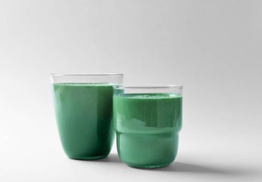 Taze yeşil smoothie  