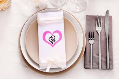 Lezbiyen düğün için güzel sofra