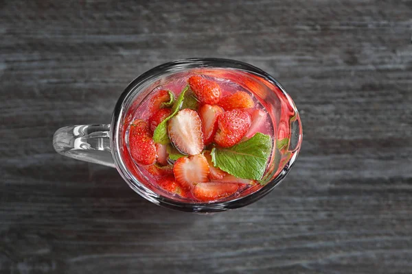 Deliziosa limonata alla fragola — Foto Stock