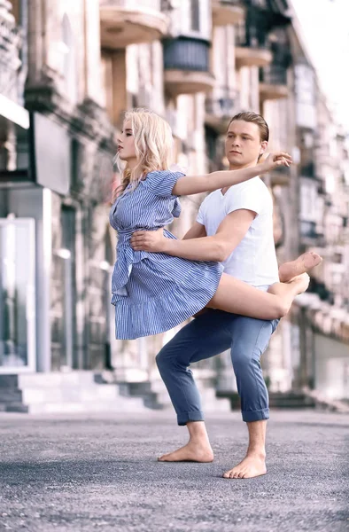 Appassionato coppia danza — Foto Stock