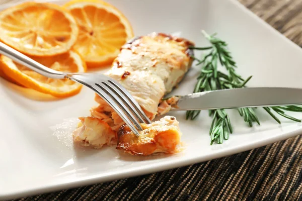 Tasty salmon on plate — Stock Photo, Image