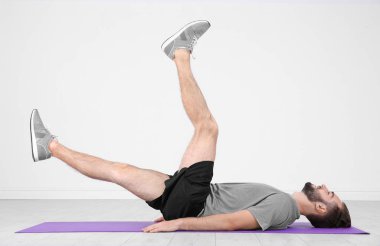 adam eğitim bacaklar