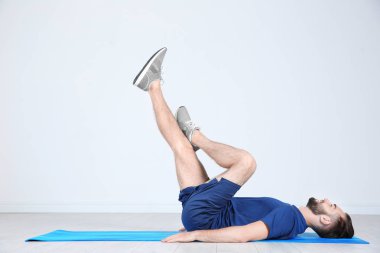 adam eğitim bacaklar