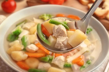 Türkiye'de çorba ile plaka üzerinde closeup pota