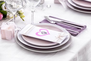 Lezbiyen düğün için güzel sofra