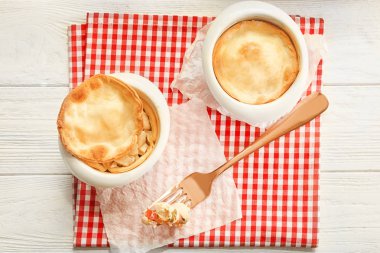 Su bardağı ile lezzetli Türkiye pasta pişirme