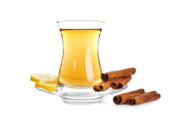 Hot tea with cinnamon — Stock Photo, Image