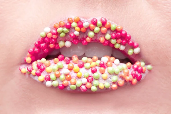 Yaratıcı makyajlı kadın