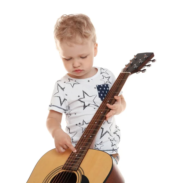 Lindo niño con guitarra acústica — Foto de Stock