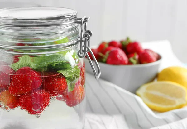 Delicious strawberry lemonade — Stock Photo, Image