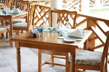 Masayı modern kafede resort adlı