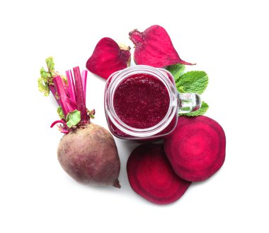 Pancar yüzlü beyaz zemin üzerine kavanoz