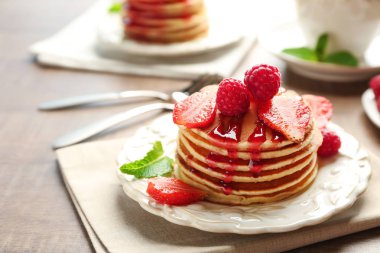 Lezzetli gözleme ile plaka 