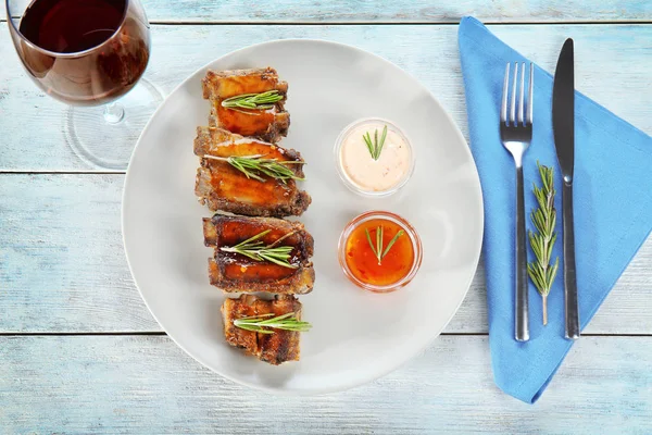 Lezzetli kaburga plakalı 