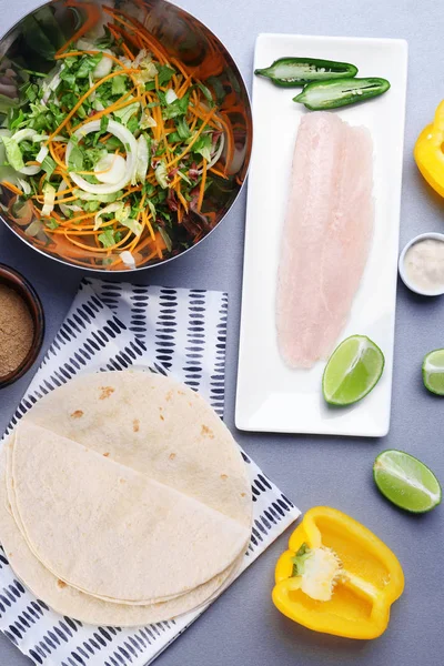 Balıklı Taco için malzemeler