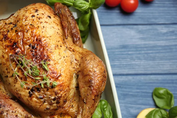 Golden roasted turkey — Stock Photo, Image