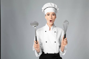 genç kadın aşçı 