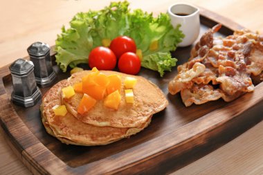 Lezzetli kahvaltı krep ile 