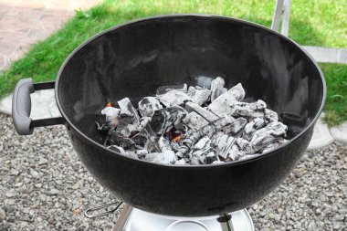 Yakacak odun açık havada Barbekü Izgara