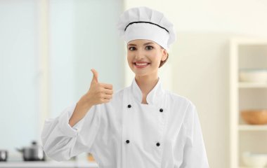 genç kadın aşçı 