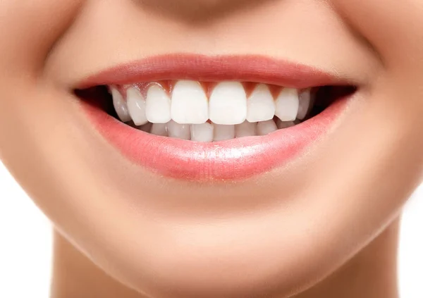 Mujer con dientes sanos — Foto de Stock