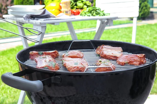 Jugosas costillas de repuesto — Foto de Stock