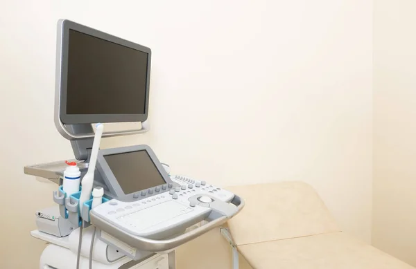 Moderne echografie apparatuur in kliniek — Stockfoto
