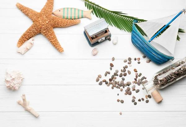 Ahşap arka plan üzerinde kompozisyon yaz. Tatil kavramı