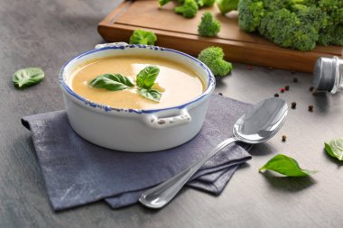 Brokoli peynir çorbası 