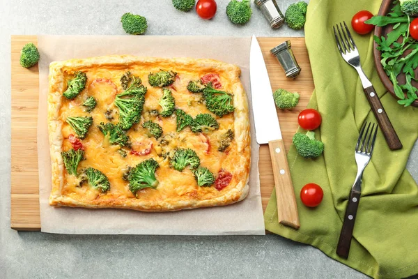 Quiche con broccoli e formaggio — Foto Stock