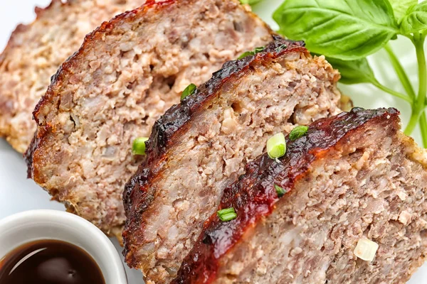 Pain de viande de dinde savoureux tranché, gros plan — Photo