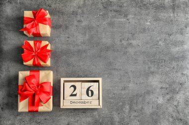 Takvim Tarih ve hediye kutuları ile  