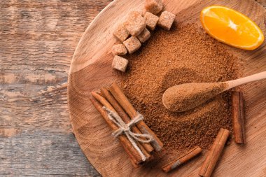 Tarçınlı şeker ile kompozisyon