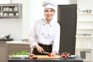 kadın Şef mutfak
